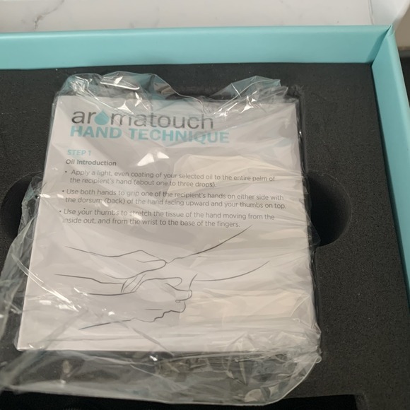 NEW IN BOX‎ DoTERRA Aromatouch HAND Technique CLASS DEMONSTRATION Set Kit - Picture 4 of 5